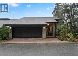 5625 EAGLE COURT  North Vancouver, BC V7R 4V5