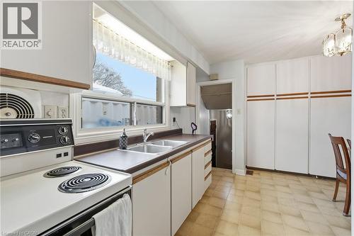 940 Brucedale Avenue E, Hamilton, ON - Indoor Photo Showing Kitchen With Double Sink