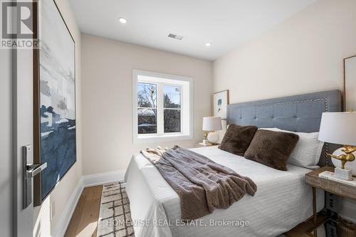 306 Manor Road E, Toronto, ON - Indoor Photo Showing Bedroom