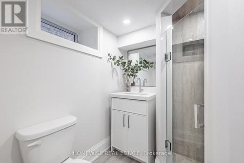 306 Manor Road E, Toronto, ON - Indoor Photo Showing Bathroom
