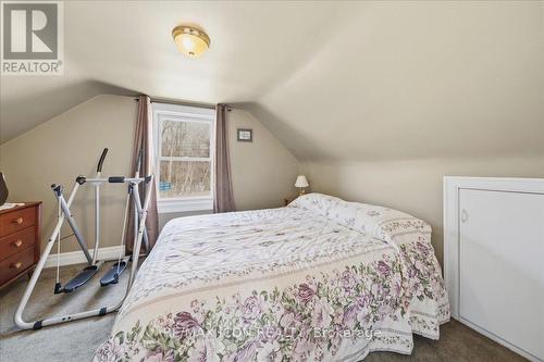 547 Wellington Street N, Kitchener, ON - Indoor Photo Showing Bedroom