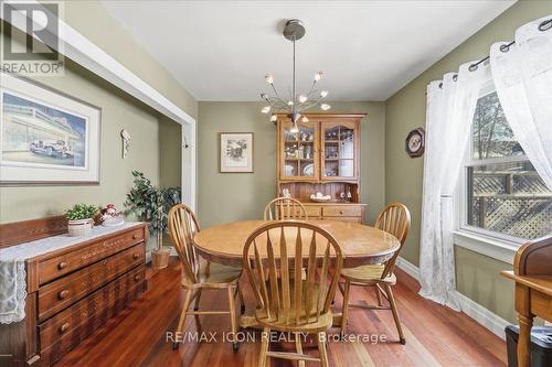547 Wellington Street N, Kitchener, ON - Indoor Photo Showing Dining Room