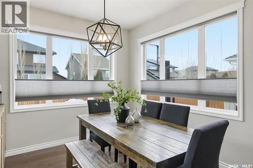 1015 Muzyka Road, Saskatoon, SK - Indoor Photo Showing Dining Room