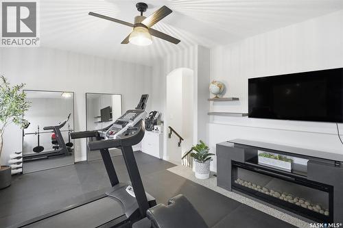 1015 Muzyka Road, Saskatoon, SK - Indoor Photo Showing Gym Room