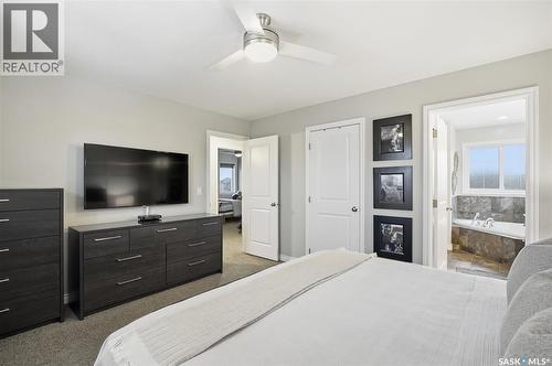 1015 Muzyka Road, Saskatoon, SK - Indoor Photo Showing Bedroom