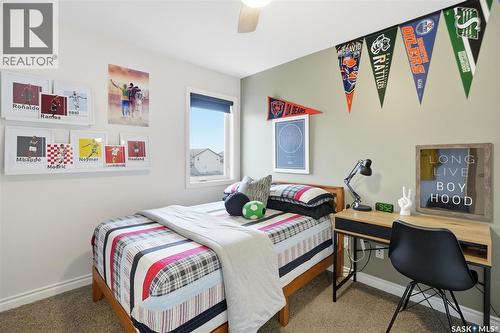 1015 Muzyka Road, Saskatoon, SK - Indoor Photo Showing Bedroom