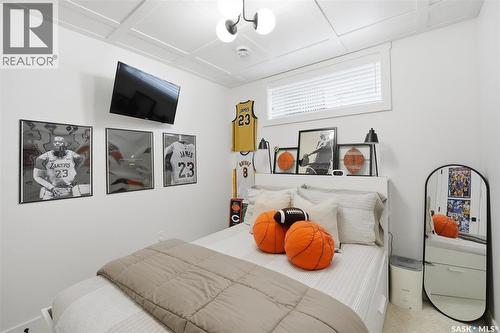 1015 Muzyka Road, Saskatoon, SK - Indoor Photo Showing Bedroom