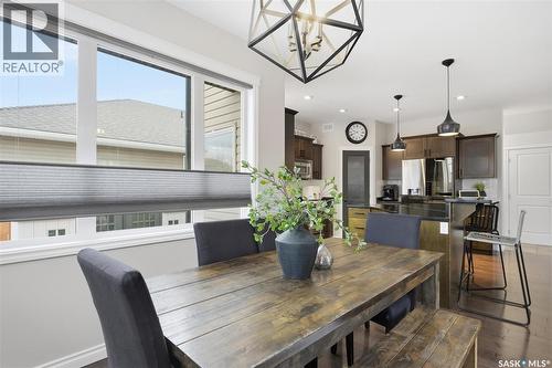 1015 Muzyka Road, Saskatoon, SK - Indoor Photo Showing Dining Room