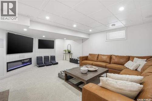 1015 Muzyka Road, Saskatoon, SK - Indoor