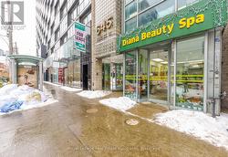 645 KING STREET W  Toronto, ON M5V 1M5