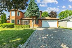 18 TREMONT COURT  Brampton, ON L6Z 4C8