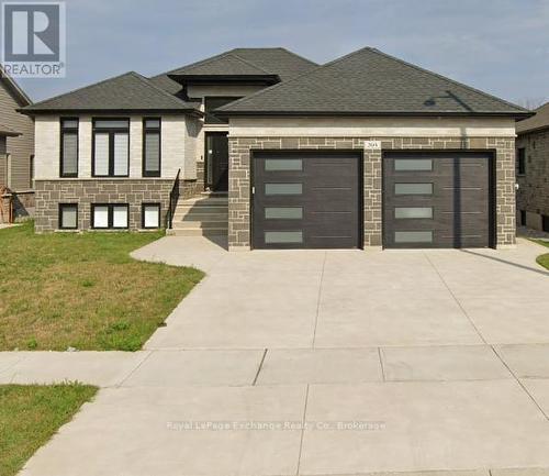 394 RIDGE STREET  Saugeen Shores, ON N0H 2C3
