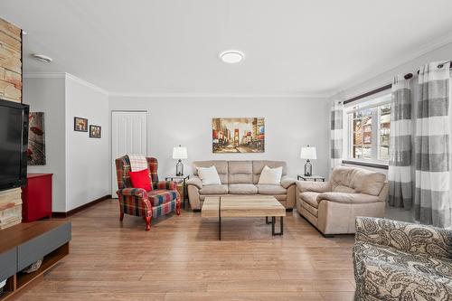 Living room - 2646 Rue Schulz, Saint-Jérôme, QC - Indoor Photo Showing Living Room