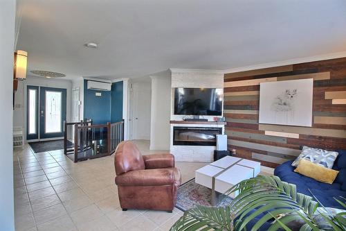 Vue d'ensemble - 955 Rue Charest, Val-D'Or, QC - Indoor Photo Showing Living Room With Fireplace