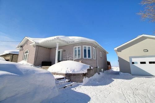 Façade - 955 Rue Charest, Val-D'Or, QC - Outdoor