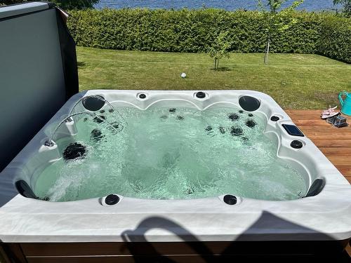 Spa - 955 Rue Charest, Val-D'Or, QC - Outdoor
