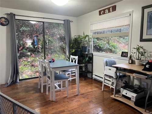 997 Cedar Rd, Nanaimo, BC 