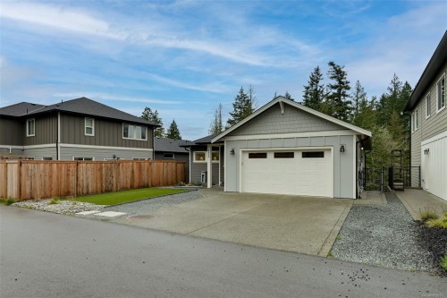 813 Tomack Loop, Langford, BC 