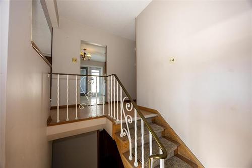 893 Jefferson Ave, Winnipeg, MB 