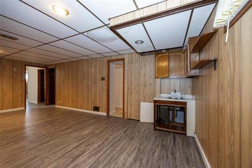 893 Jefferson Ave, Winnipeg, MB 