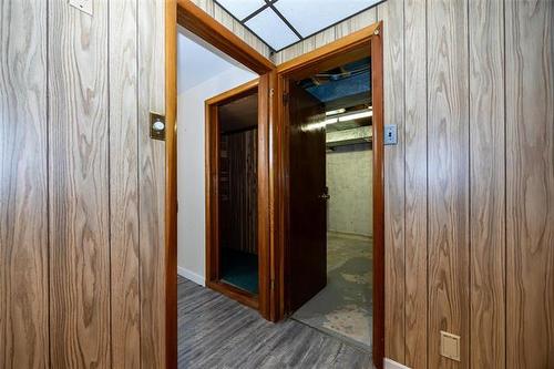 893 Jefferson Ave, Winnipeg, MB 