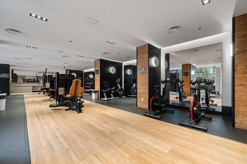 Exercise room - 1108-101 Rue Peel, Montréal (Le Sud-Ouest), QC - Indoor Photo Showing Gym Room