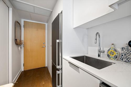 Kitchen - 1108-101 Rue Peel, Montréal (Le Sud-Ouest), QC - Indoor Photo Showing Kitchen