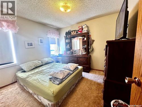 404 Darlington Street E, Yorkton, SK - Indoor Photo Showing Bedroom