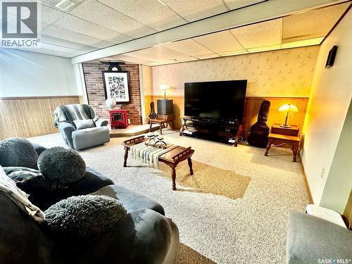 404 Darlington Street E, Yorkton, SK - Indoor Photo Showing Living Room