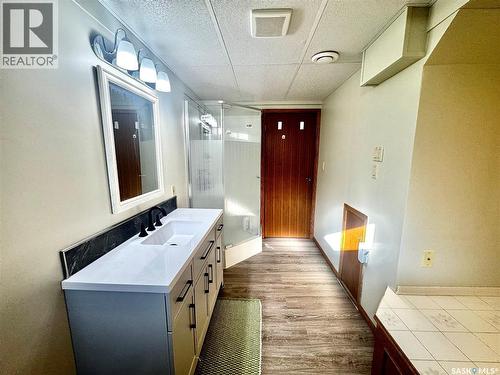 404 Darlington Street E, Yorkton, SK - Indoor