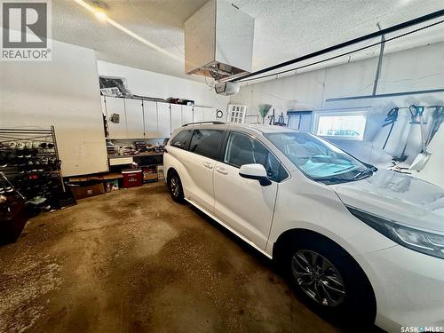 404 Darlington Street E, Yorkton, SK - Indoor Photo Showing Garage