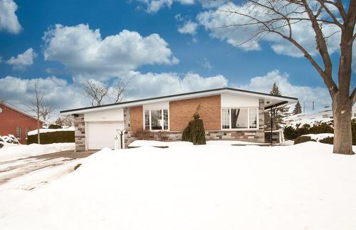 919 Rue Toussaint-Bénard  Boucherville, QC J4B 4G3