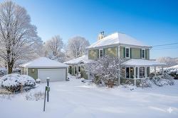 41 Rue Mountain  Sutton, QC J0E 2K0