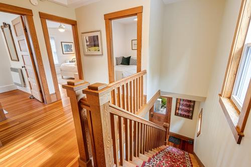 Escalier - 41 Rue Mountain, Sutton, QC - Indoor Photo Showing Other Room
