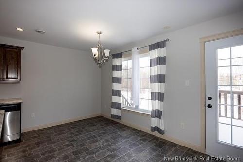 16 Westin Lane, Fredericton, NB 