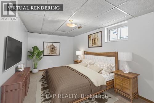 7232 Reindeer Drive, Mississauga, ON - Indoor Photo Showing Bedroom