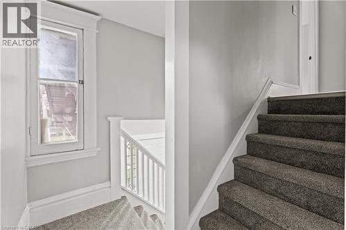 88 Gage Avenue S, Hamilton, ON - Indoor Photo Showing Other Room