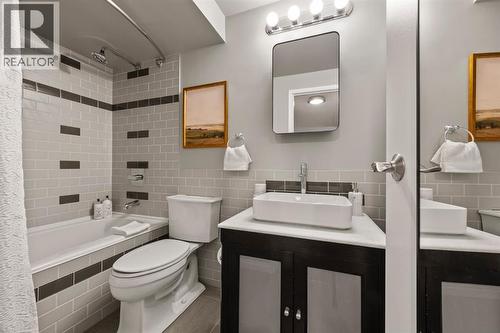 603, 1011 12 Avenue, Calgary, AB - Indoor Photo Showing Bathroom