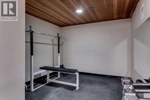 603, 1011 12 Avenue, Calgary, AB - Indoor Photo Showing Garage