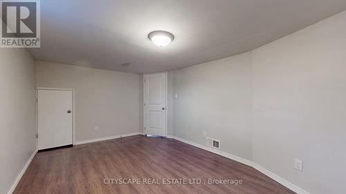 39 Woodward Avenue, Brampton, ON - Indoor Photo Showing Other Room