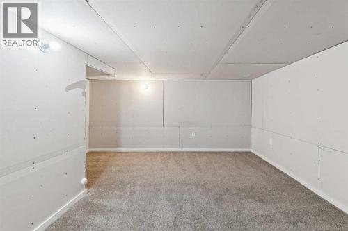 220 Templeby Place Ne, Calgary, AB - Indoor Photo Showing Other Room