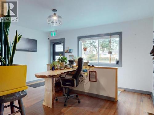 4518 Joyce Ave, Powell River, BC 