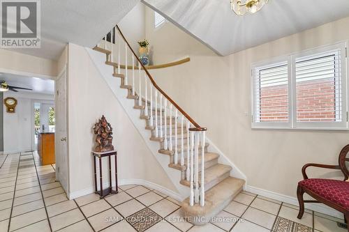 1004 Queensbridge Drive, Mississauga, ON - Indoor Photo Showing Other Room