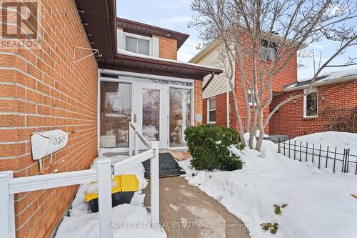 1004 Queensbridge Drive, Mississauga, ON - Outdoor