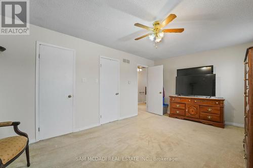 1004 Queensbridge Drive, Mississauga, ON - Indoor