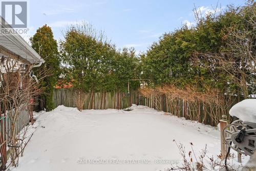 1004 Queensbridge Drive, Mississauga, ON - Outdoor