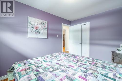 19 Valery Court, Hamilton, ON - Indoor Photo Showing Bedroom