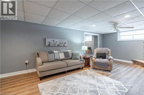 19 Valery Court, Hamilton, ON - Indoor