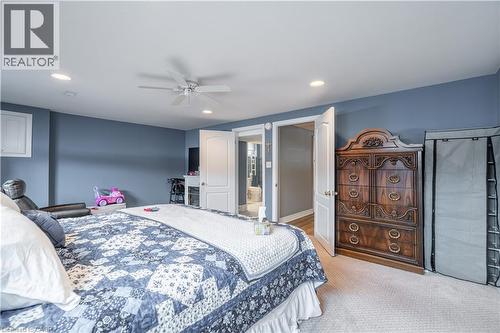 19 Valery Court, Hamilton, ON - Indoor Photo Showing Bedroom