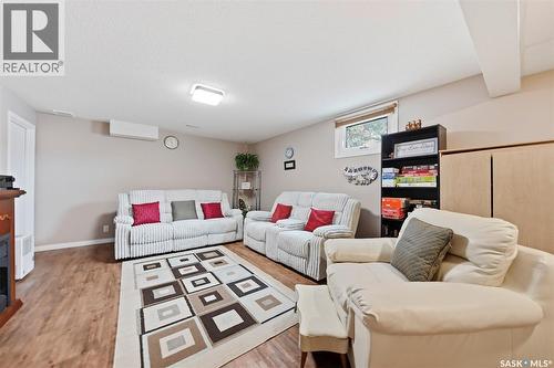 10 Meadows Place, Watrous, SK - Indoor